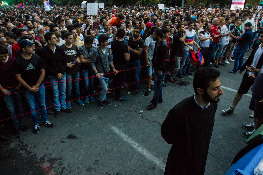 electric-yerevan-tatev-vardanyan-the-armenite-10